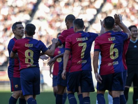 "Barselona" və "Real"&nbsp;əfsanələrinin yoldaşlıq matçı