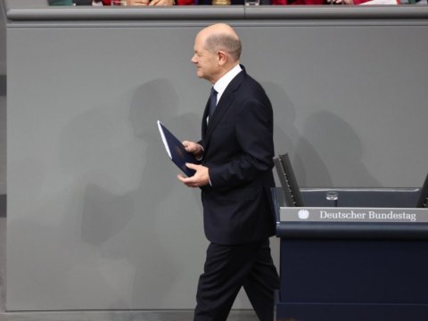 Parlament Şoltsa "YOX" dedi