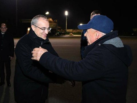 Minnixanov Bakıya gəldi