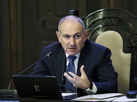 Paşinyan Fransanın yeni baş nazirini Ermənistana dəvət etdi