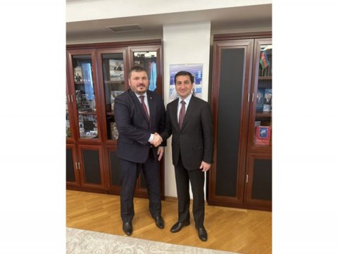 Hikmət Hacıyev Ukrayna səfiri ilə görüşüb