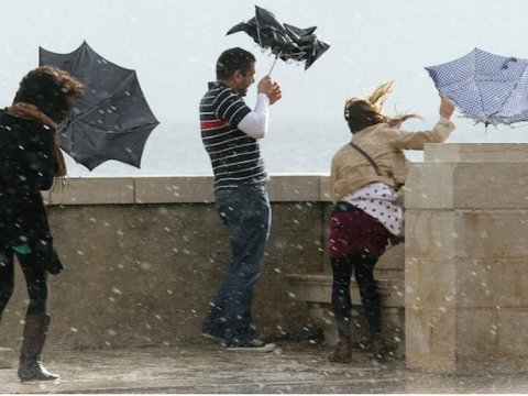 Güclü külək əsir, 8 dərəcə şaxta var - Faktiki hava