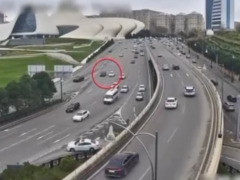Uzun tıxaca səbəb olan qəzanın ANBAAN GÖRÜNTÜLƏRİ