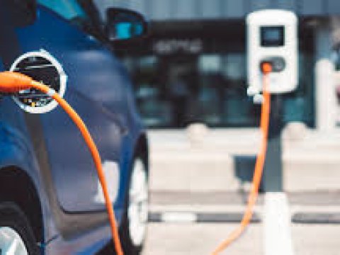 Ölkəyə gətirilən hibrid avtomobillər bahalaşıb  