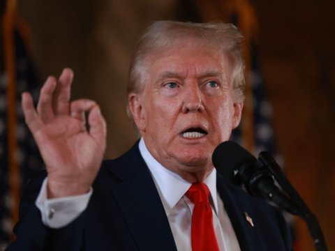 Tramp Ukraynada bufer zonası yaratmaq İSTƏYİR