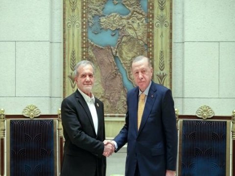 Pezeşkianla Ərdoğan&nbsp;nələri müzakirə etdilər...