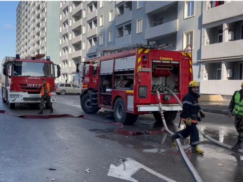 Saraydakı yanğın SÖNDÜRÜLDÜ - YENİLƏNİB