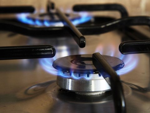 Dəm qazından ölən qadın Milli Qəhrəmanın bacısı imiş - Yeni DETALLAR