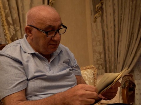 "Bəzi həkimlərin vicdanında axsama var" - Əməkdar həkimlə MÜSAHİBƏ