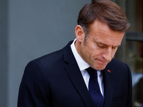 Makrona ad günü SÜRPRİZİ - &ldquo;İrqçi, qaradərili&rdquo;&nbsp;PREZİDENT