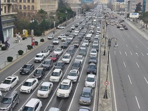 Bakı yollarında TIXAC