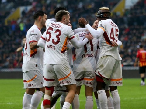 "Qalatasaray"dan darmadağın - VİDEO