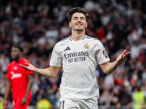"Real Madrid" 4 qol vurub "Barselona"nı ötdü - VİDEO
