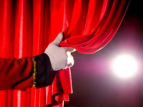 Bölgə teatrları illərin sükutunu poza biləcəkmi? - AÇIQLAMA