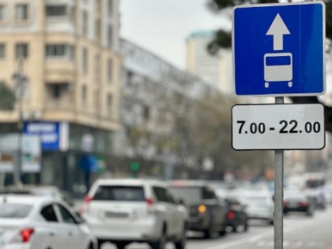 Daha bir küçədə avtobus zolağına saat&nbsp;tətbiq edildi