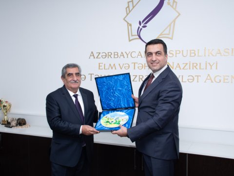 Mərkəzin&nbsp;direktoru&nbsp;təqaüdə GÖNDƏRİLDİ