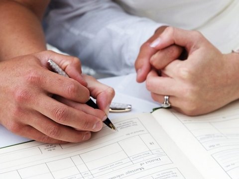 Azərbaycanda yaşayan əcnəbilərin nikaha daxil olma&nbsp;qaydası dəyişdi