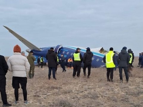 Qəzaya uğrayan təyyarədə 27 nəfər sağ qalıb - YENİLƏNİB (VİDEO)