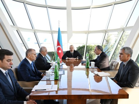 Prezident qəza ilə bağlı təcili müşavirə keçirdi - FOTO (YENİLƏNİB)