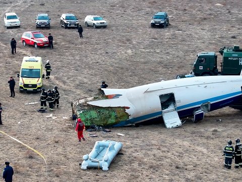 Qəza baş verən təyyarənin salonundan GÖRÜNTÜLƏR