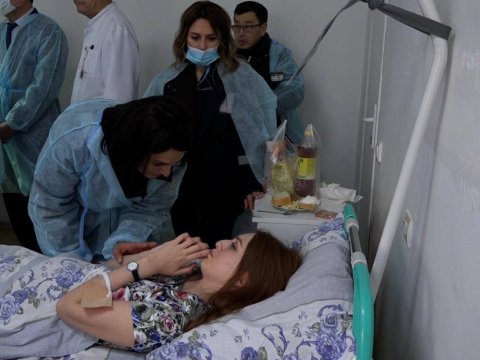 Sağ qalan bələdçi Aydanın xəstəxanadan görüntüləri - VİDEO