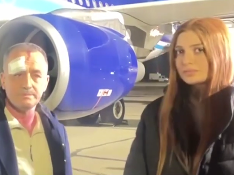 Qəzadan sağ çıxan ekipaj üzvləri Bakıdadır - VİDEO