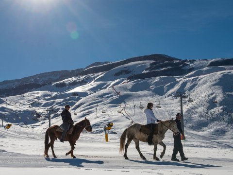 Şahdağa 15 sm qar yağıb - FAKTİKİ HAVA