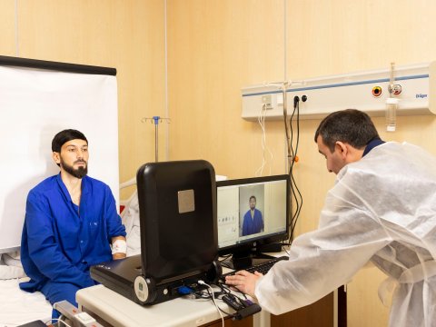 Təyyarə qəzasında yaralananlara yeni şəxsiyyət vəsiqəsi veriləcək - FOTO