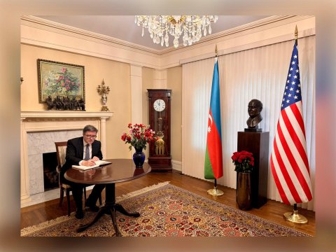 Blinkenin köməkçisi Azərbaycan səfirliyinə gəldi