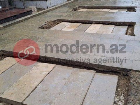 II Fəxri Xiyabanda qəhrəmanlara qazılan ÜÇ MƏZAR