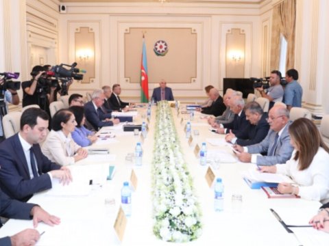 Namizədlərin seçki komissiyalarındakı qohumlarının fəaliyyətinə xitam verildi