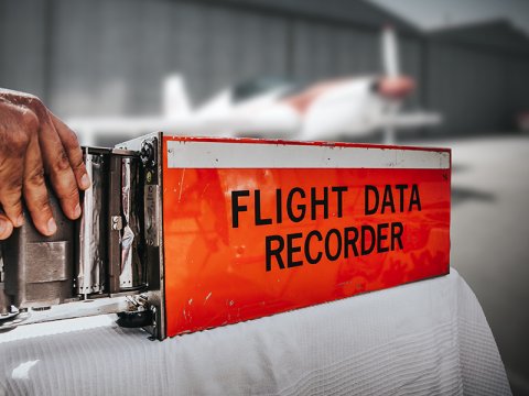 Təyyarənin narıncı rəngli "qara qutu"larında NƏLƏR VAR...