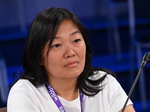 Rusiyalı iş qadını 75 mərtəbəli göydələn alıb