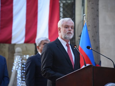 ABŞ səfiri Azərbaycan xalqını belə təbrik etdi - VİDEO