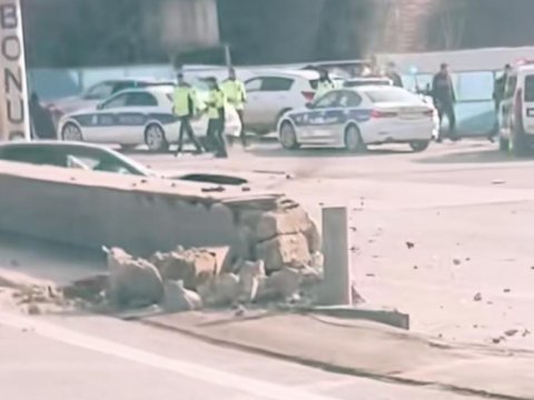 Yol polisi avtomobili qəzaya düşdü - VİDEO