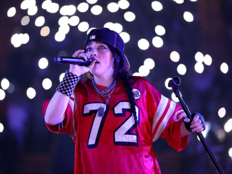 Onun mahnısı 1,8 milyard dəfə dinlənildi