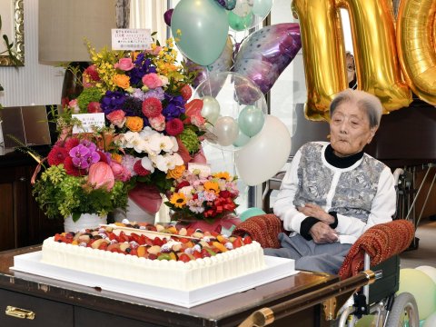 Dünyanın ən yaşlı insanı vəfat etdi - FOTO