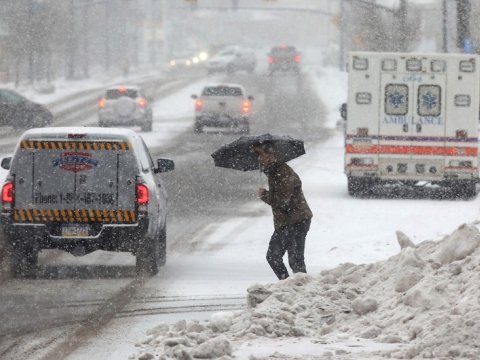 62 milyon insan qar fırtınası təhlükəsi ilə ÜZ-ÜZƏ
