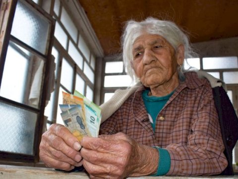 Bu il Azərbaycanda qadınların pensiya yaşı QALXACAQ