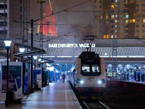 Gecə yolda, səhər Balakəndə: Yeni qatarda komfortlu SƏYAHƏT