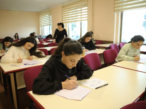 Gəncə Dövlət Universitetində imtahan&nbsp;sessiyası başlayıb - FOTO