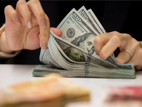 2025-ci ilin ilk valyuta hərracı keçirilib