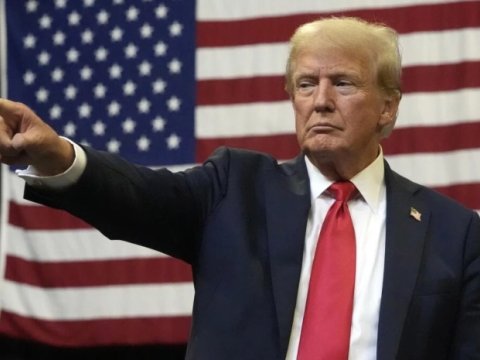 Tramp Kanadanı&nbsp;ABŞ-a birləşdirən xəritəni DƏRC ETDİ