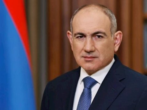 Paşinyan üç baş nazirdən bahalı hədiyyələr ALIB