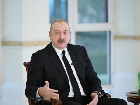 Fransanın ədəb kriteriyalarına sığmayan davranışları&nbsp;Aİ-yə olan etimadı sarsıdıb