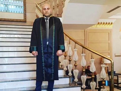 Vəkil&nbsp;məhkəmə zalında həbs edildi