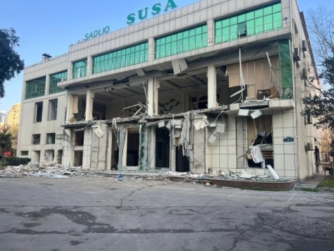 "Şuşa" restoranının yanındakı digər obyektlər də SÖKÜLÜR