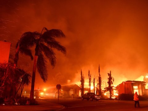 Azərbaycanlı müğənninin oğlu Los-Ancelesdəki evini qoyub qaçmalı oldu