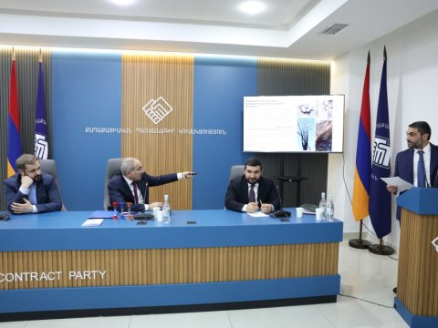 Paşinyanın gözü önündə əlbəyaxa DAVA DÜŞDÜ