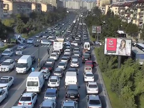 Nazirlik "20 yanvar" ətrafındakı sıxlıqdan NARAHATDIR